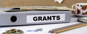 What’s the Difference Between Public and Private Grant Funding
