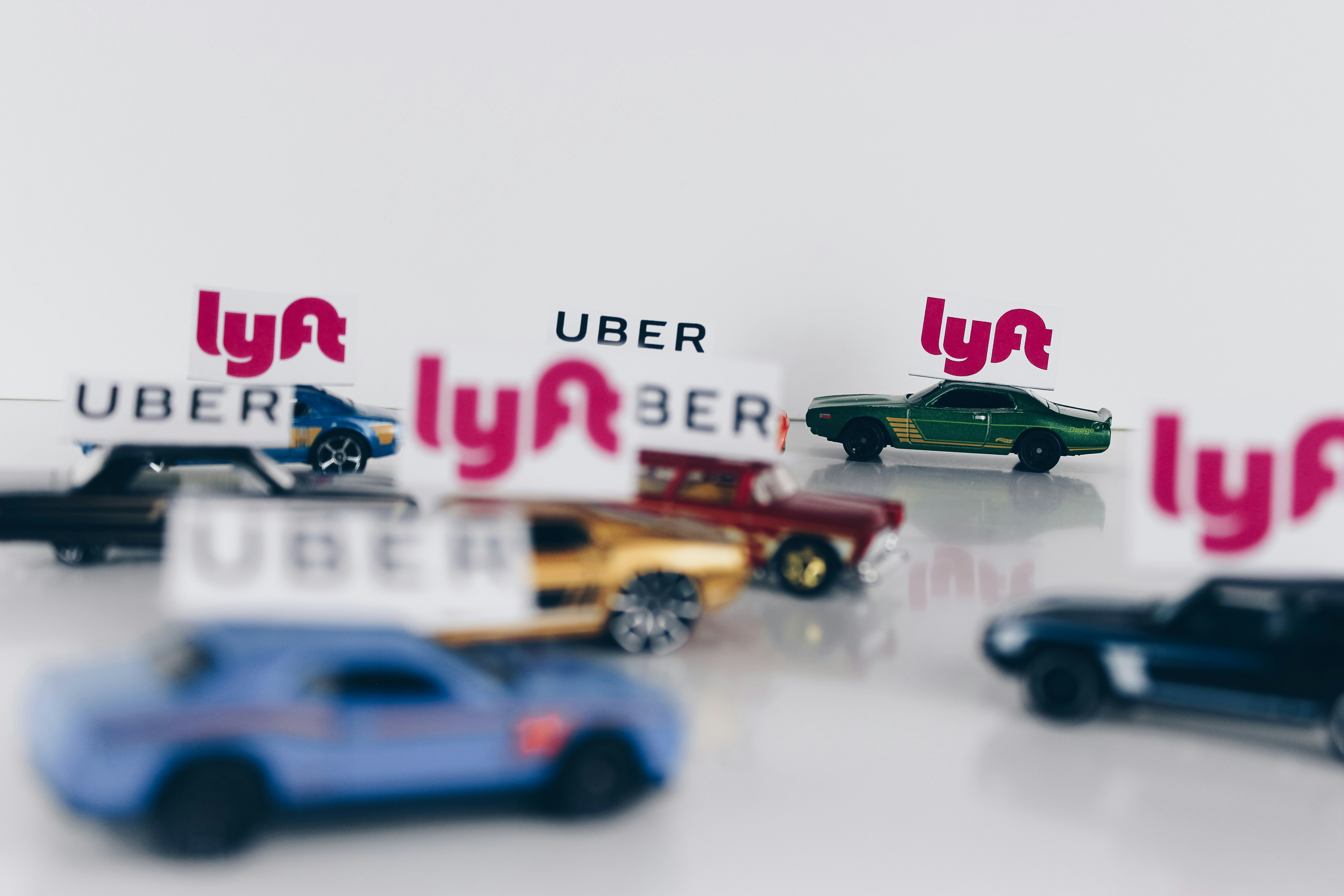 Tech-Driven Safety: Addressing Ridesharing Risks Through Innovation