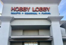 Is hobby lobby open on New Year's Day